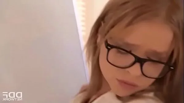 hermosa jovencita 18 años