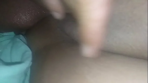 تخليه ينيك طيزها& و كسها المولع