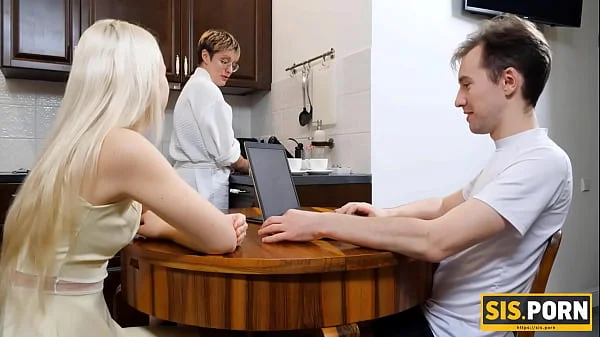 SISPORN. Dinner with mom makes stepsiblings in the mood for quick sex